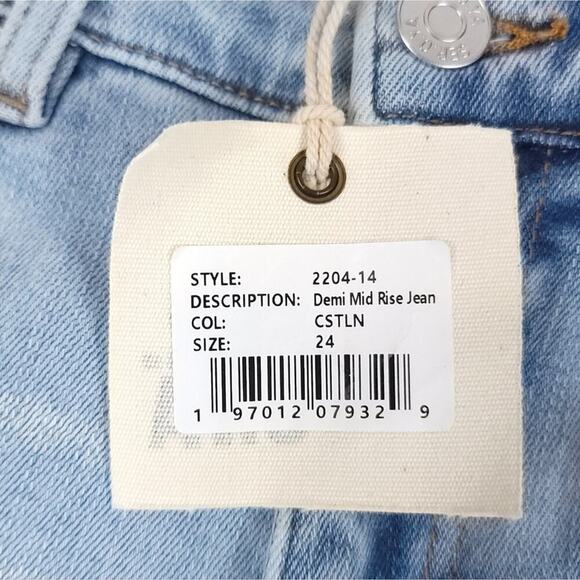 Ser.o.ya Demi Mid Rise Flare Jean in Coastline Light Wash Two Tone Denim - Picture 13 of 14